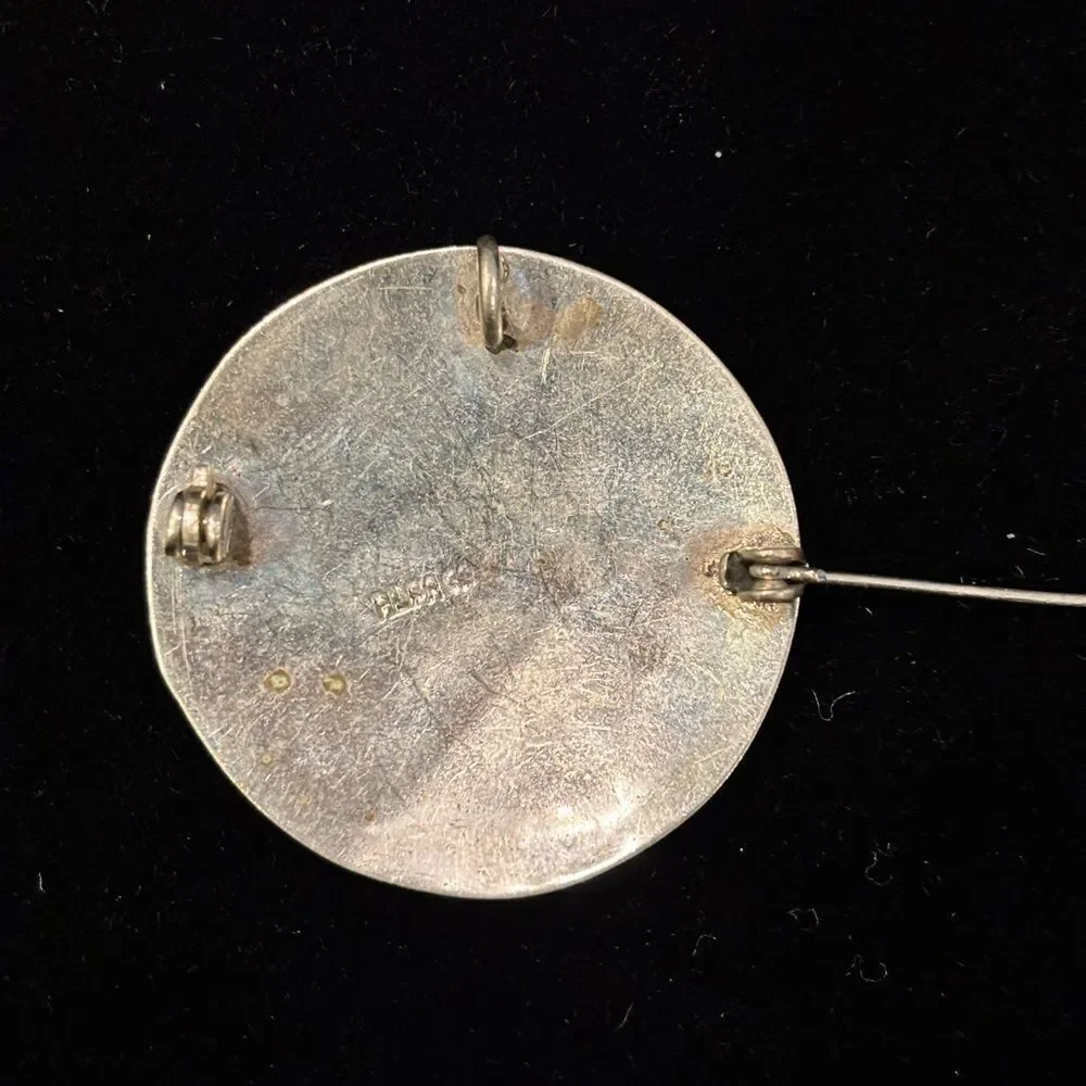 Alpaca Vintage Silver Round Brooch with Inlay Design Signed